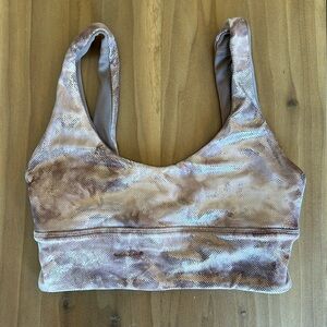 Lululemon reversible sports bra size 2. No pads— great condition!!